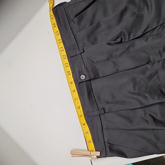 Men's izod xfg shorts size 36. - Picture 2 of 8